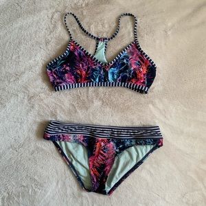 Carve Designs Stinson bikini top & bottoms, size S